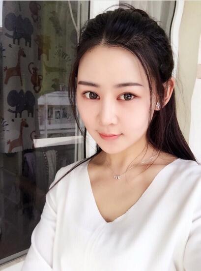 上海時(shí)光整形外科醫(yī)院醫(yī)生李靜林做假體隆鼻和反頜手術(shù)怎么樣？