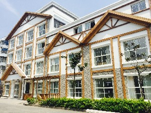 上海安達(dá)醫(yī)院醫(yī)療美容膨體隆下巴用什么材料？飲食怎么辦？