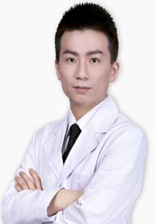 武漢美基元醫(yī)療美容醫(yī)院彭強(qiáng)醫(yī)生