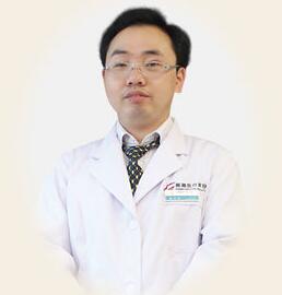 桂林華美醫(yī)療美容門(mén)診部游海鋒醫(yī)生