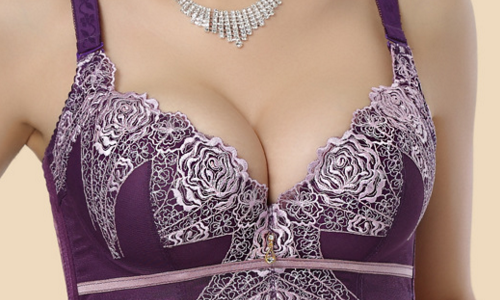 產(chǎn)后乳房下垂矯正手術(shù)價格怎么樣？乳房下垂矯正術(shù)危險嗎？