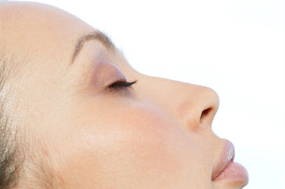 隆鼻手術(shù)安全嗎？