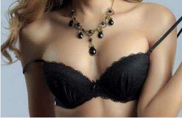 乳房縮小的手術(shù)費(fèi)一般要多少錢？