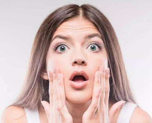 為什么做了雙眼皮之后，反而顯老呢？