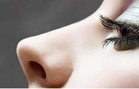 手術縮鼻翼大概需要多少錢？可能會出現什么危險嗎？