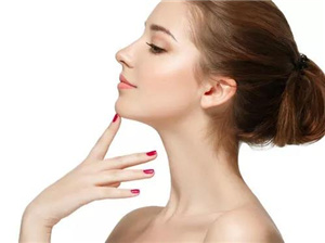 什么是自體脂肪墊下巴？自體脂肪墊下巴能維持多久？