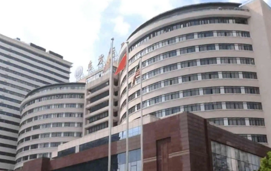 上?？谇谎揽漆t(yī)院哪家好？排名前十強(qiáng)都有哪些？