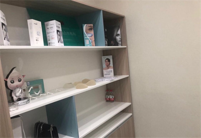 鎮(zhèn)江市中西醫(yī)結(jié)合醫(yī)院美容整形科_醫(yī)院一角