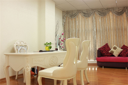 鎮(zhèn)江博康整形美容醫(yī)院_咨詢室