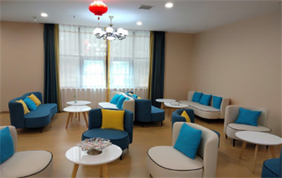 肇慶柏悅醫(yī)療美容門(mén)診部_休息室