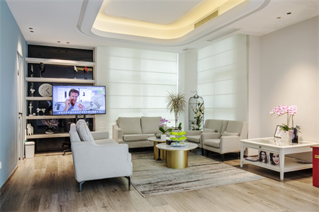 上海醫(yī)顏醫(yī)療美容門診部_休息區(qū)