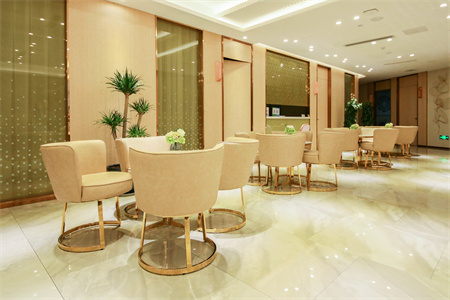 赤峰夏天整形美容門診部_等候區(qū)