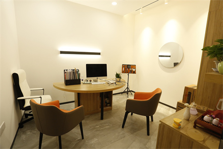 阜陽(yáng)斯?fàn)柮狼傖t(yī)療美容門診部