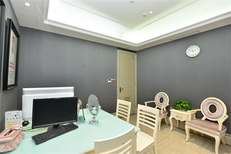 海南瑞韓醫(yī)學(xué)美容醫(yī)院_咨詢(xún)室