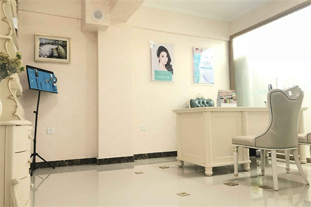 海南韓美醫(yī)學(xué)美容醫(yī)院_咨詢室
