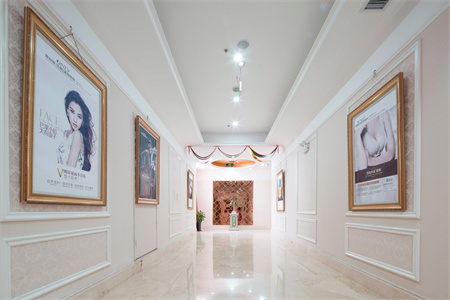 濟(jì)寧壹美醫(yī)療美容醫(yī)院_走廊