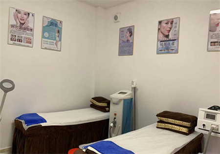 荊州李軍醫(yī)療美容診所_治療室