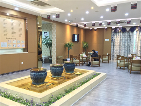 內(nèi)江達(dá)芬奇醫(yī)療美容門診部_醫(yī)院一角