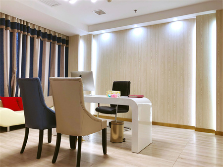 邵陽(yáng)希美醫(yī)療美容門診部_咨詢室