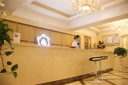 遂寧陽光醫(yī)療美容醫(yī)院_醫(yī)院前臺