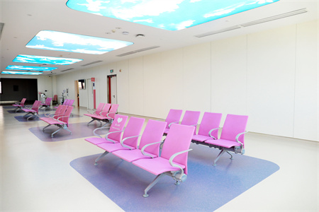 西安國際醫(yī)學中心醫(yī)院_候診區(qū)