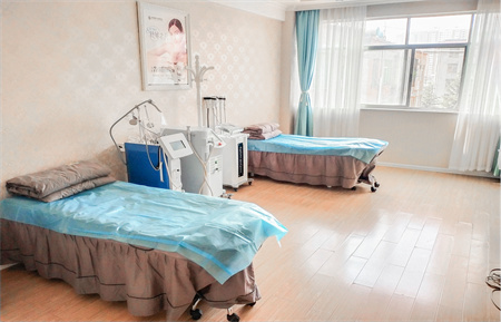 曲靖韓美醫(yī)療美容門診部（原靖美）_治療室