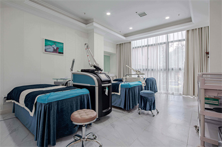 長(zhǎng)沙思美醫(yī)療美容門(mén)診部_皮膚治療室