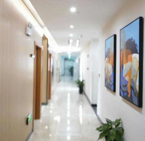 長(zhǎng)沙臉秀醫(yī)療美容門診部_走廊