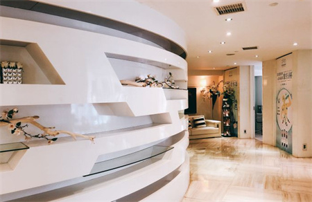 長沙麗茲卡爾醫(yī)學(xué)美容診所_醫(yī)院一角