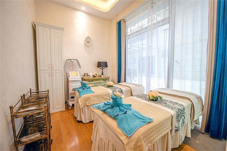 長(zhǎng)沙奧米醫(yī)療美容門診部_皮膚治療室