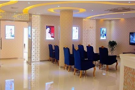 長(zhǎng)沙奧米醫(yī)療美容門診部_休息區(qū)