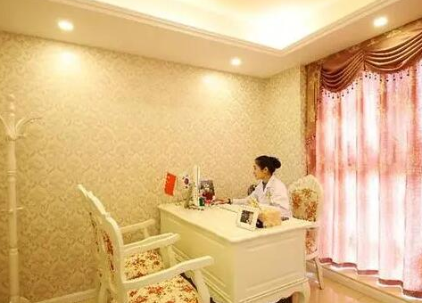 自體脂肪豐臀十大整形醫(yī)院大盤(pán)點(diǎn)！這十家人氣醫(yī)院不容錯(cuò)過(guò)！