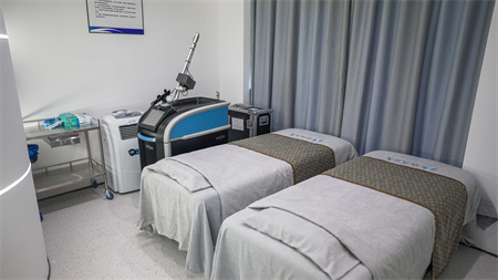 長(zhǎng)春韓合愛(ài)心美容醫(yī)院_治療室