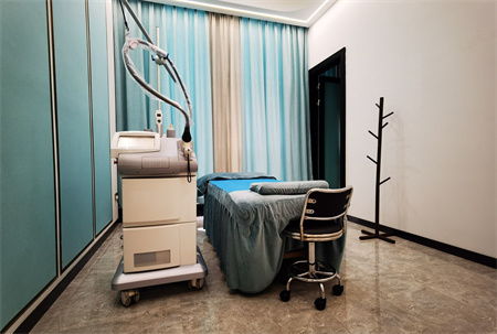 銀川中美寧大醫(yī)院醫(yī)療美容科_治療室