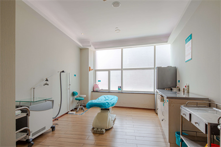 益陽愛思特醫(yī)療美容醫(yī)院_注射室