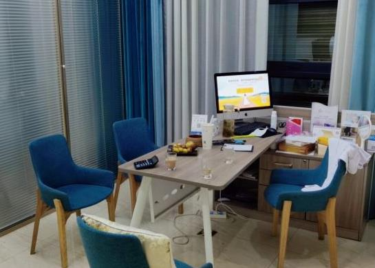 義烏美時美刻醫(yī)療美容門診部_咨詢室