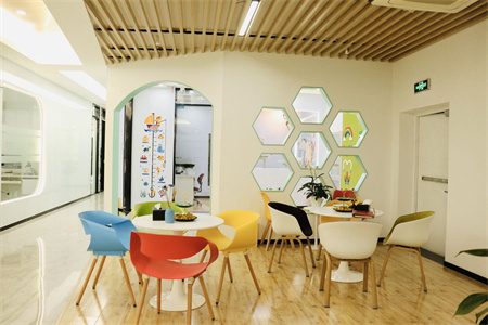 義烏傅氏口腔門診部_休息區(qū)