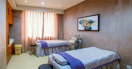 宜賓西嬋鈞閣醫(yī)學美容診所_治療室