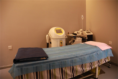 揚(yáng)州黃嬋醫(yī)療美容診所 揚(yáng)州黃嬋醫(yī)療美容診所