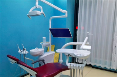 延邊專科口腔門診部_治療室