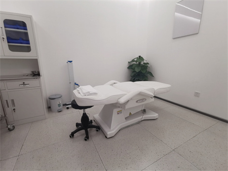 煙臺(tái)英男醫(yī)療美容醫(yī)院_注射室