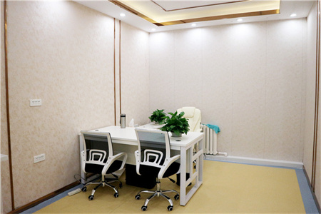 煙臺(tái)潤美醫(yī)療美容診所_咨詢室