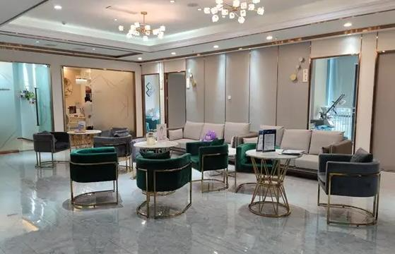 雅安鑫西華口腔整形醫(yī)院_大廳休息區(qū)