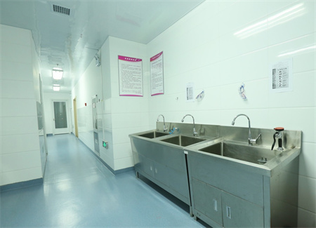 新鄉(xiāng)金忠民醫(yī)療整形美容門診部_消毒區(qū)