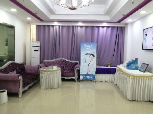 郴州姬妍芯醫(yī)療美容門(mén)診部_待診區(qū)