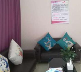 成都美呀皮膚醫(yī)學美容診所_待診區(qū)