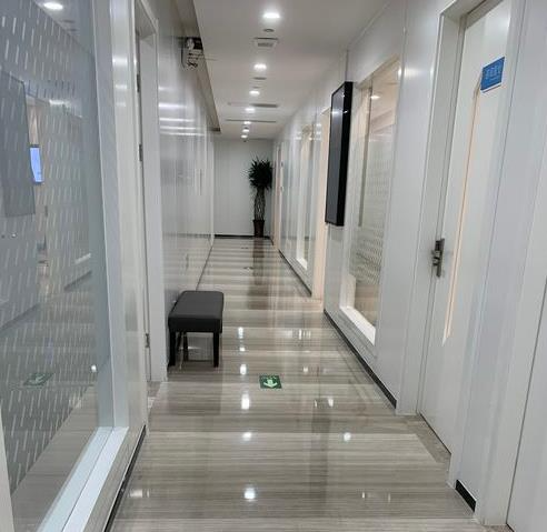 西安雍禾醫(yī)療美容診所_醫(yī)院走廊
