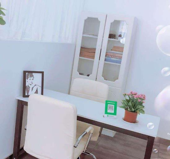 西安李永濤醫(yī)療美容診所_咨詢室