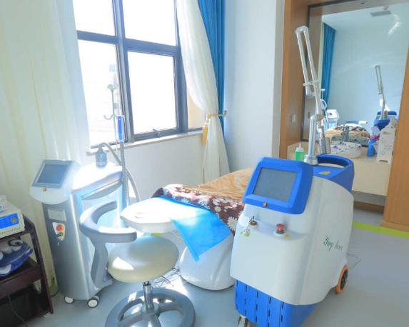 武漢恩喜醫(yī)療美容醫(yī)院_治療室