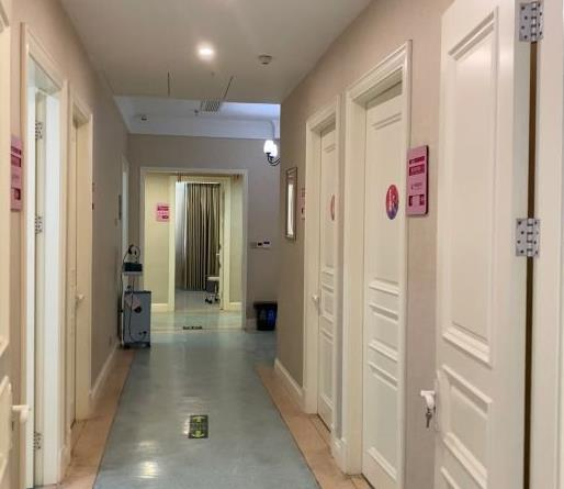 溫嶺邦妮醫(yī)療美容醫(yī)院_走廊